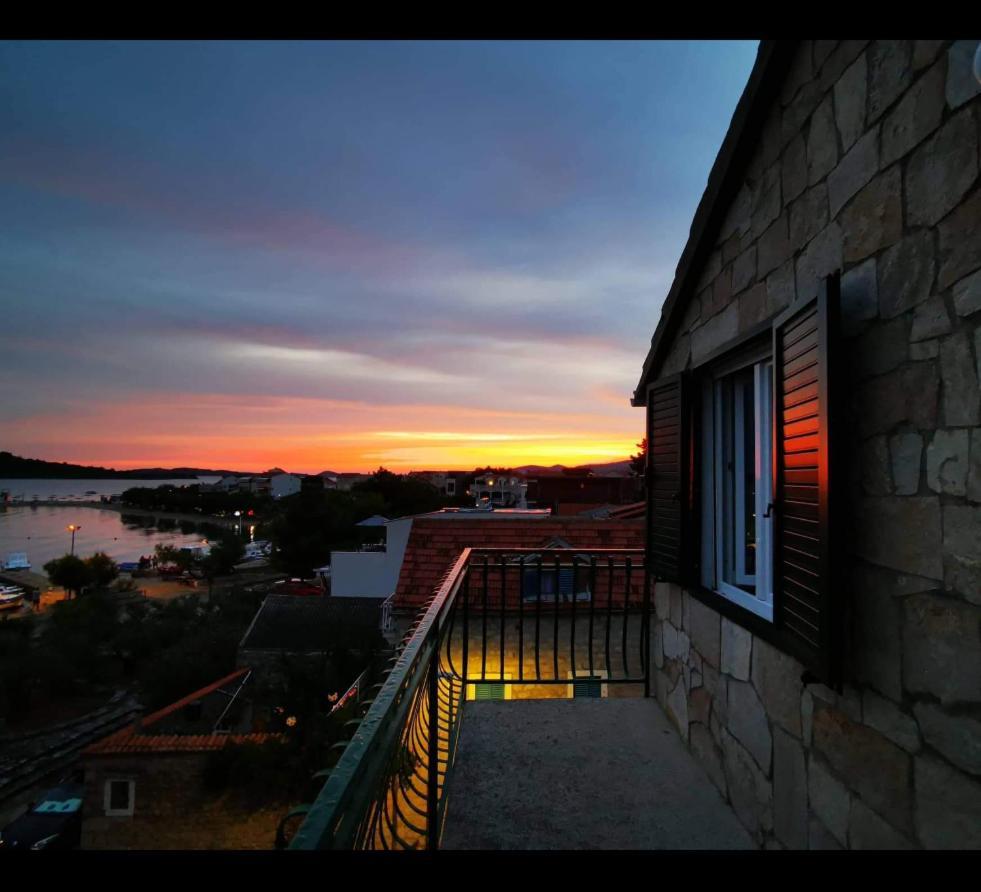 Apartments Lorio Водице Екстер'єр фото