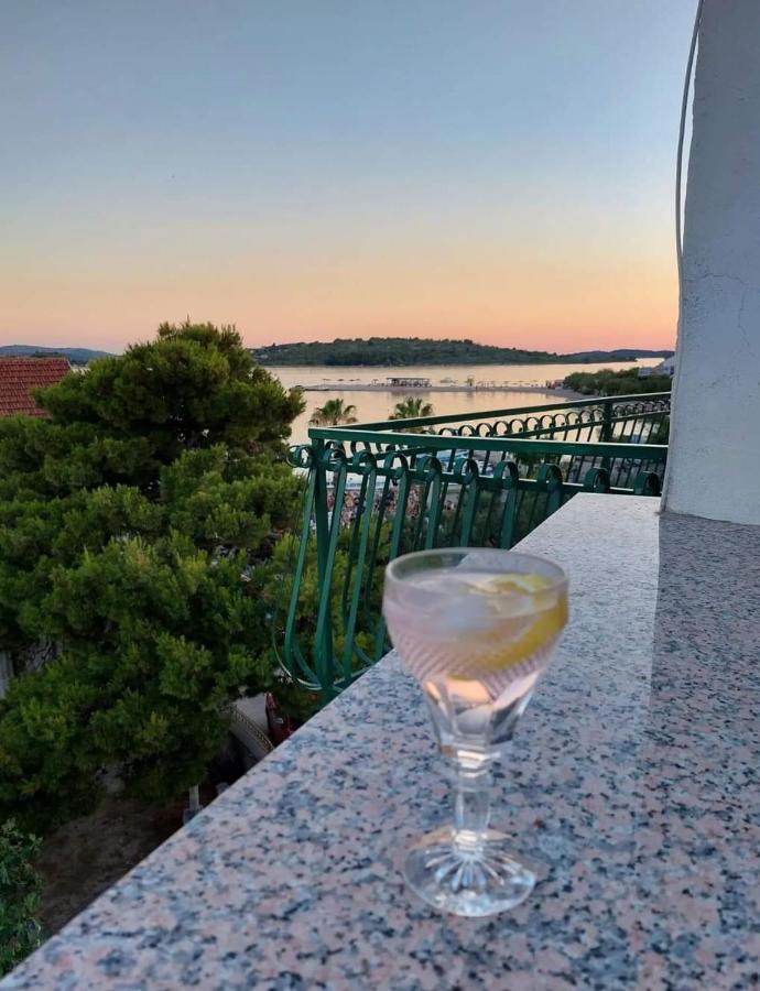 Apartments Lorio Водице Екстер'єр фото