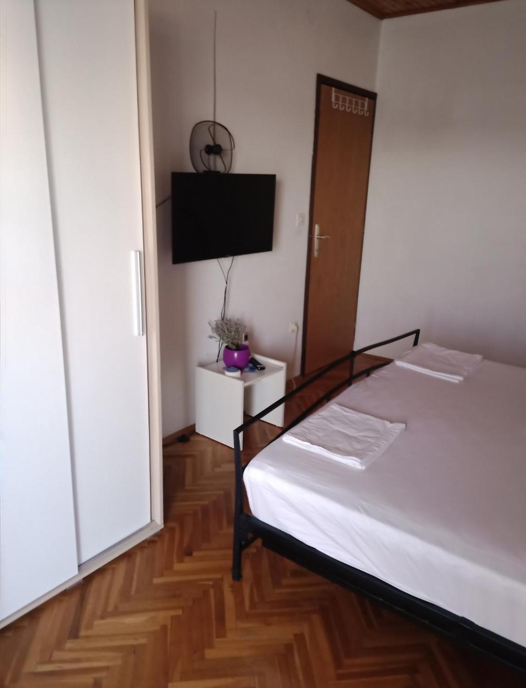 Apartments Lorio Водице Екстер'єр фото